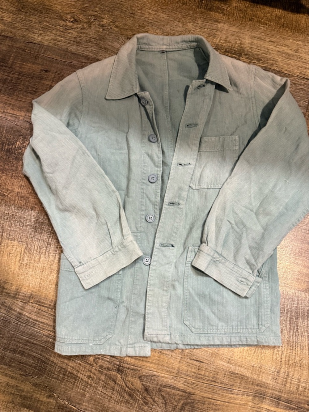 Lightweight Men's Shirt Jacket in Faded Sage